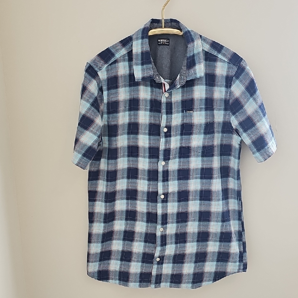 Buffalo Wear Canadian Men's Blue Plaid Short Sleeve Shirt. Size XL‎